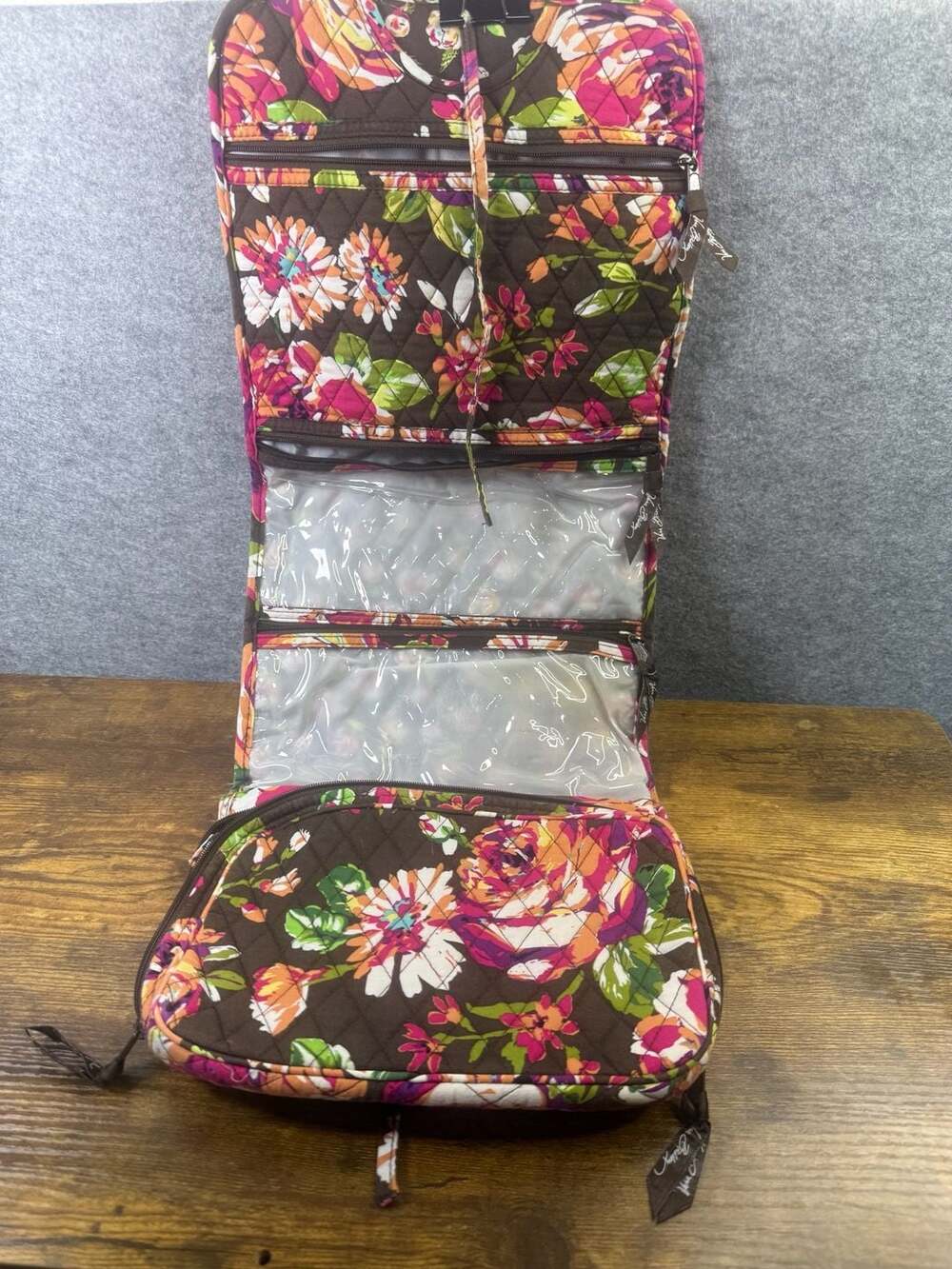 Vera Bradley English Rose Quilted Hanging Travel Organizer Cosmetic Bag